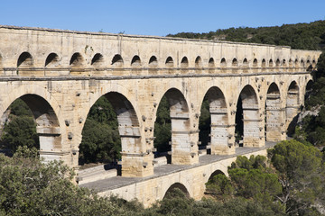Fototapeta na wymiar Nimes Akwedukt Pont du Gard