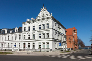 Fototapeta na wymiar Zabytkowe budynki w Stralsundzie.