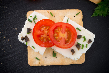Crispbread with fromage