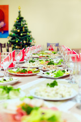 christmas table setting