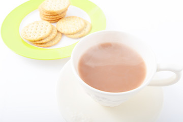 ホットココアとビスケット