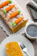 Karottenkuchen zum Kaffee