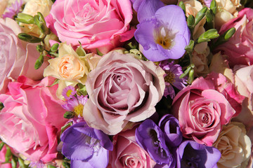 pink and purple wedding bouquet