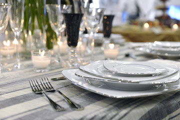 Luxury holiday place (table) setting