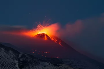 Foto op geborsteld aluminium Vulkaan Uitbarsting etna 2013