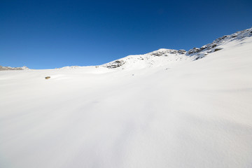 Obraz premium Pure white alpine landscape