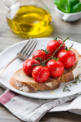 Baked tomatoes