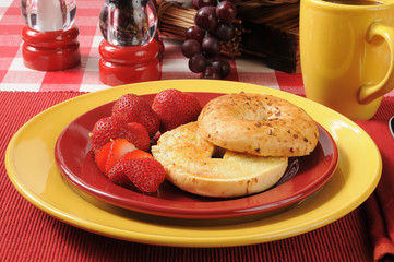 Onion bagel with strawberries