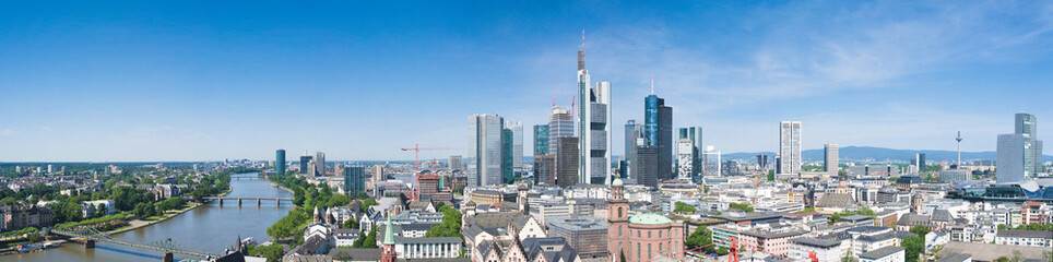 Panele Szklane Podświetlane  Panoramę Frankfurtu
