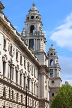 London Landmark - HM Treasury