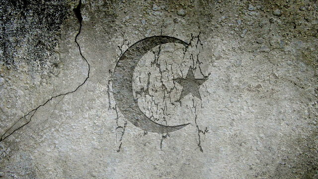 Arab crescent appearing on a wall