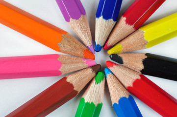 Naklejka premium Color pencils on white
