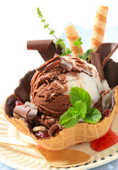 Ice cream sundae