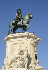 Fototapeta na wymiar Equestrian statue in Commerce square, Lisbon
