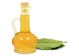 laurel leaf oil