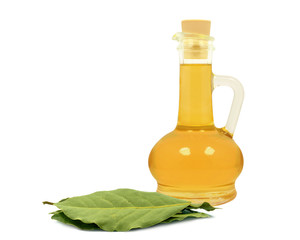 laurel leaf oil