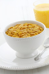 Healthy corn flakes breakfast