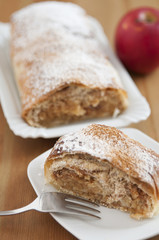 Apfelstrudel