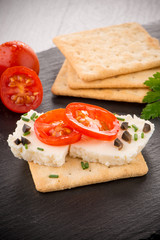 Crispbread with fromage