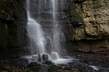 Fototapeta na wymiar Waterfall Peak District