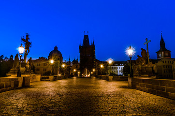 Obraz premium Night scene on Charles Bridge