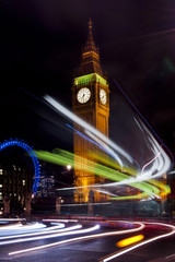 Fototapeta premium big ben and circle traffic lights