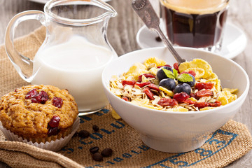 Breakfast with granola