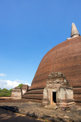 It is possible to see a lot of Buddhist culture in Sri Lanka