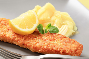 Fried fish with mashed potato