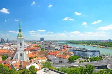 Zelfklevend Fotobehang Bratislava, Slovakia © voltan