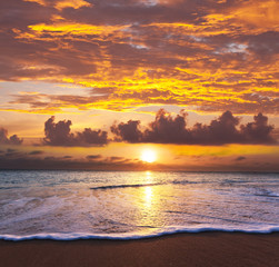 Obraz na płótnie Canvas Morze słońca