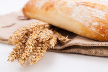 frisches gesundes weißbot ciabatta mit getreide