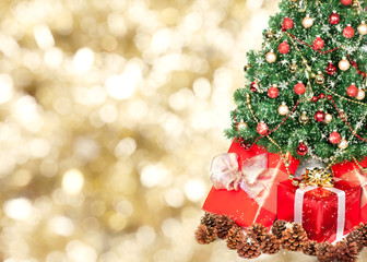 Christmas tree and gifts