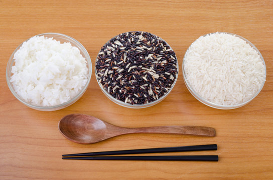 Raw rice, Selection Of black rice white rice and white steamed r