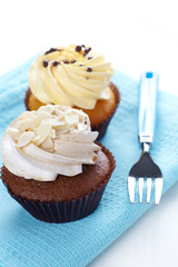 Almond and lemon cakes