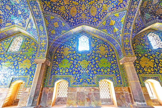Interior and ceiling of the Shaｈ Mosque in Isfahan, Iran