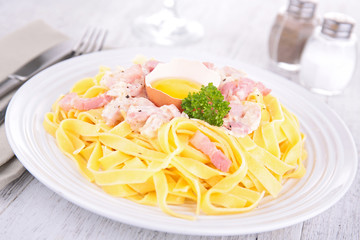 tagliatelle with egg
