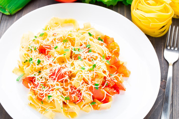 Fettuccine with tomato