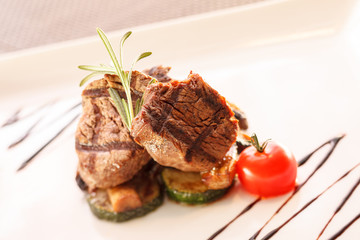 steak with vegetables