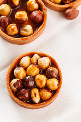 Obraz premium Nut tarts with caramel