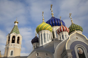 Купола  Храм св. Игоря Черниговского в Переделкино