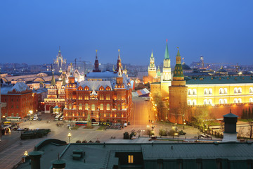 : Night view of the Historical Museum and the Kremlin