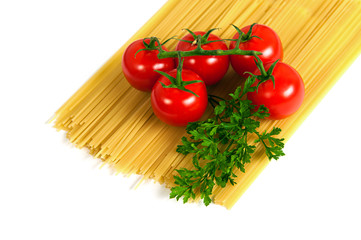 Pasta with tomatoes and parsley