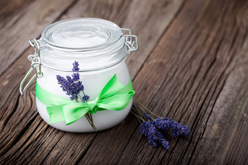 Natural lavender and coconut body butter DIY