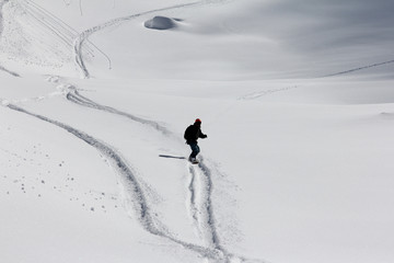 Freeride, tracks on a slope