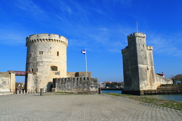 Tours médiévales