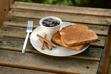 toast with cinnamon and jam