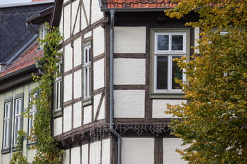 Fototapeta na wymiar Quedlinburg im Herbst Fachwerkhaus