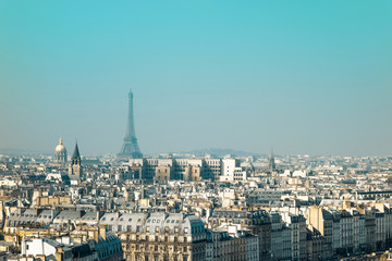 Fototapeta na wymiar antique city building in paris