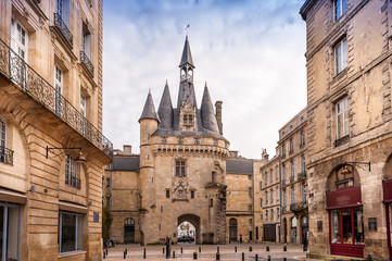 Place du Palais à Bordeaux, Nouvelle-Aquitaine, France - obrazy, fototapety, plakaty
